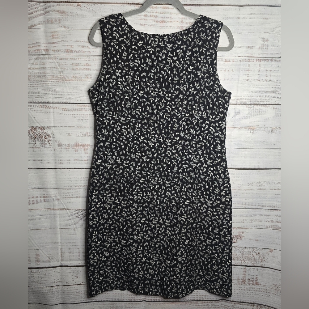 Dressbarn Black Floral Sleeveless Knee Length Dress‎ Women Size 12